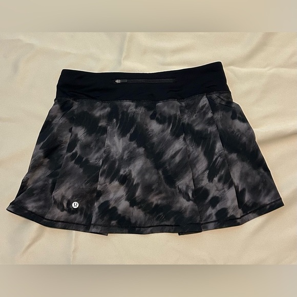 Lululemon Pace Rival Mid-Rise Skirt Long in Motion Vista Black Multi/Black - 6 - Picture 5 of 10